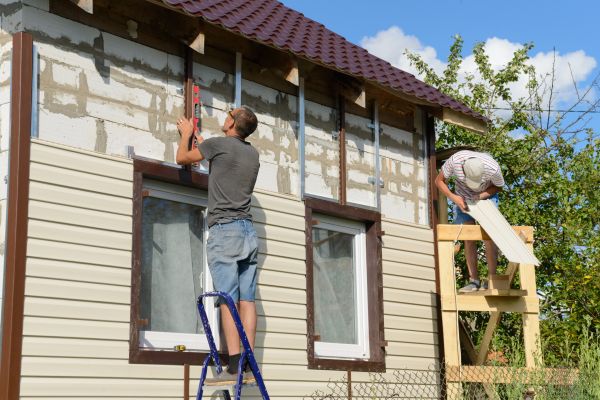 Cost of Handyman Siding Repair in Sherman