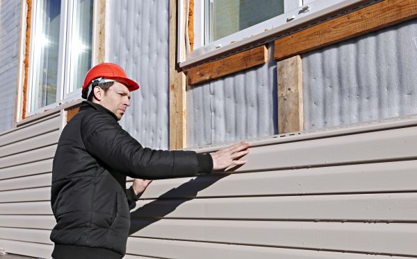 Cost of Vinyl Cladding Repair in Sherman