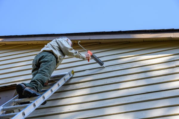 Vinyl Siding Caulk Repair in Sherman