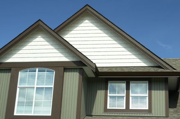 Cost of Vertical Vinyl Siding Repair in Sherman